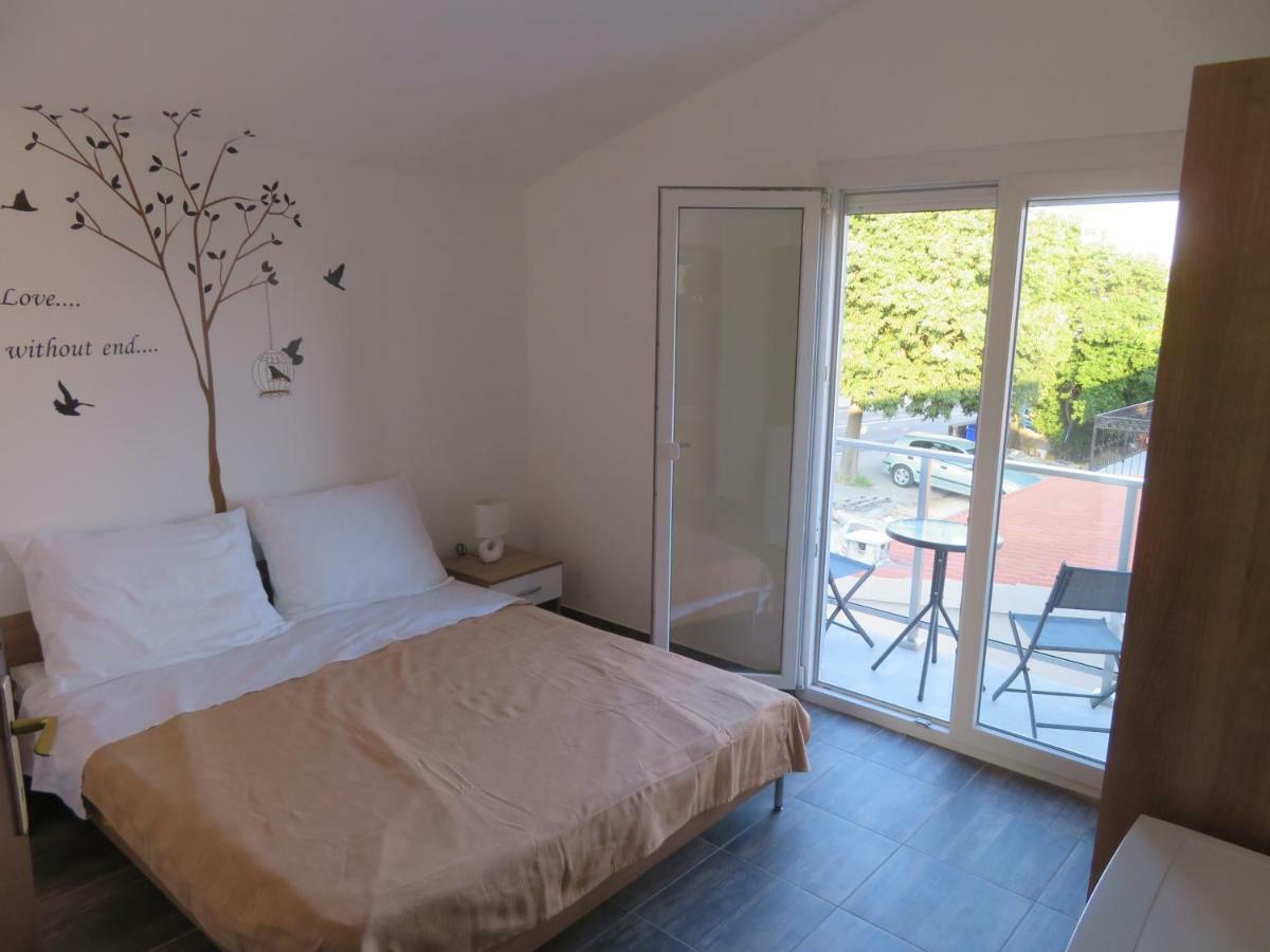 Vila Velvet Hotel Starigrad Paklenica Ngoại thất bức ảnh