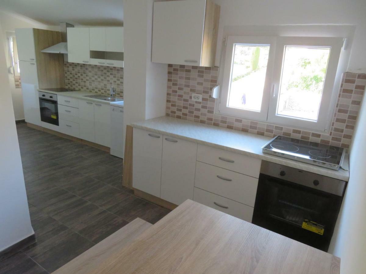Vila Velvet Hotel Starigrad Paklenica Ngoại thất bức ảnh