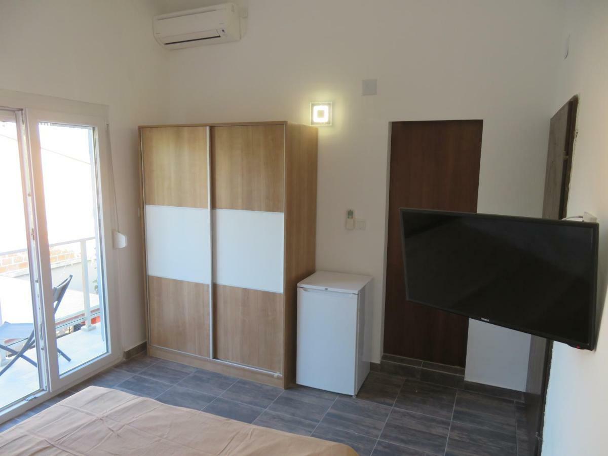 Vila Velvet Hotel Starigrad Paklenica Ngoại thất bức ảnh