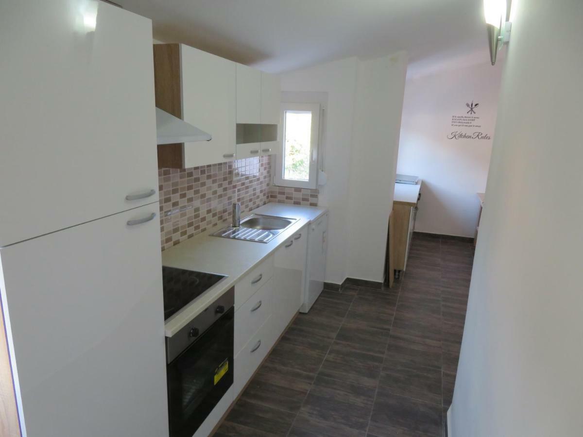 Vila Velvet Hotel Starigrad Paklenica Ngoại thất bức ảnh