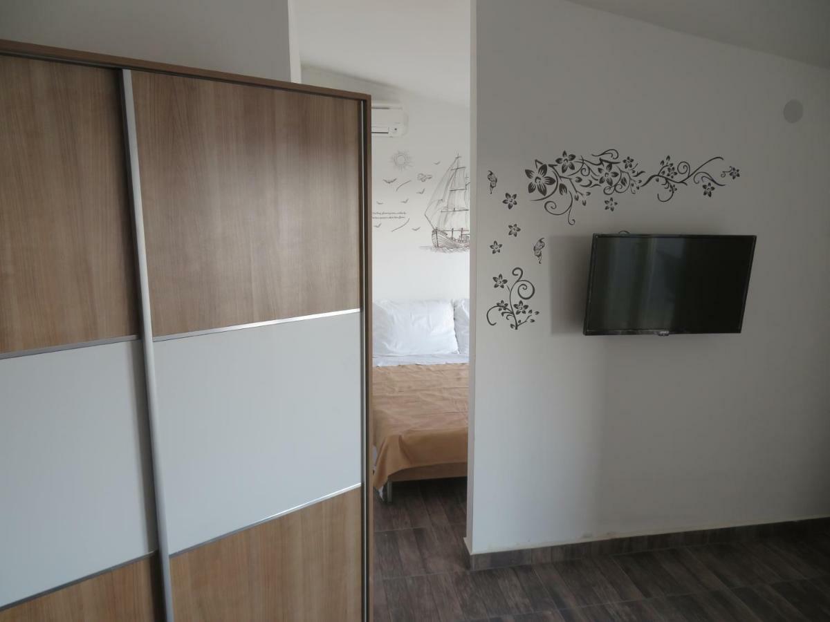 Vila Velvet Hotel Starigrad Paklenica Ngoại thất bức ảnh