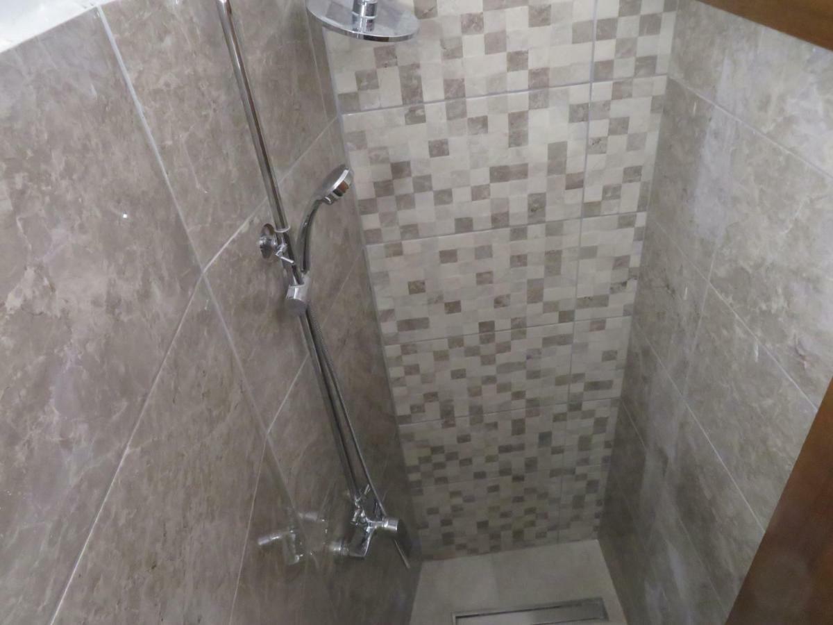 Vila Velvet Hotel Starigrad Paklenica Ngoại thất bức ảnh