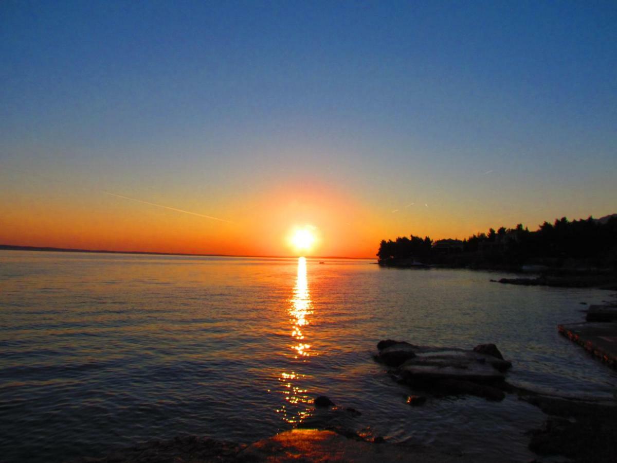Vila Velvet Hotel Starigrad Paklenica Ngoại thất bức ảnh